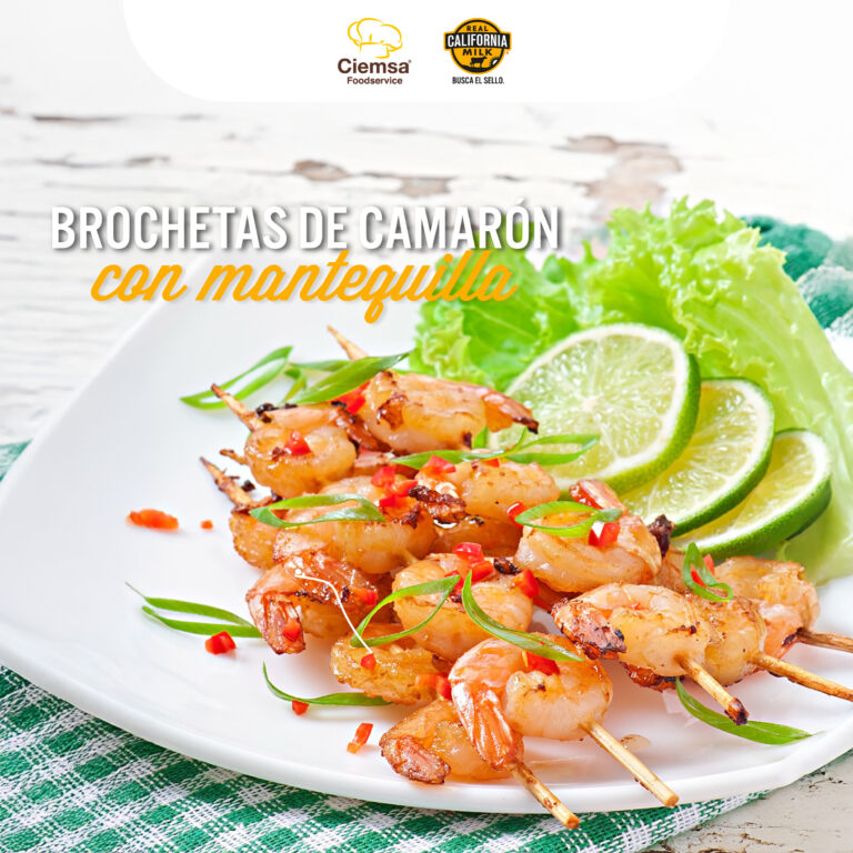 Brochetas de camarones a la plancha con mantequilla de hierbas